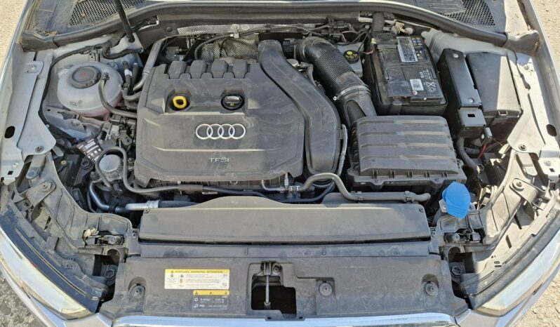 AUDI A3  | FWD (przód) | Manualna | 150 KM | Srebrny full