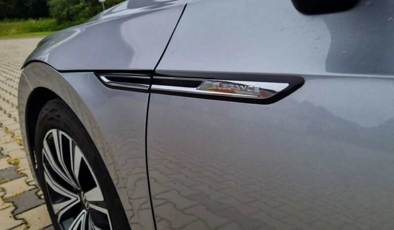 VOLKSWAGEN Arteon  | 4×4 (doł. automatycznie) | Automatyczna | 200 KM | Niebieski full