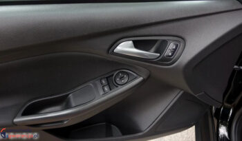 FORD Focus  | FWD (przód) | Manualna | 125 KM | Czarny full