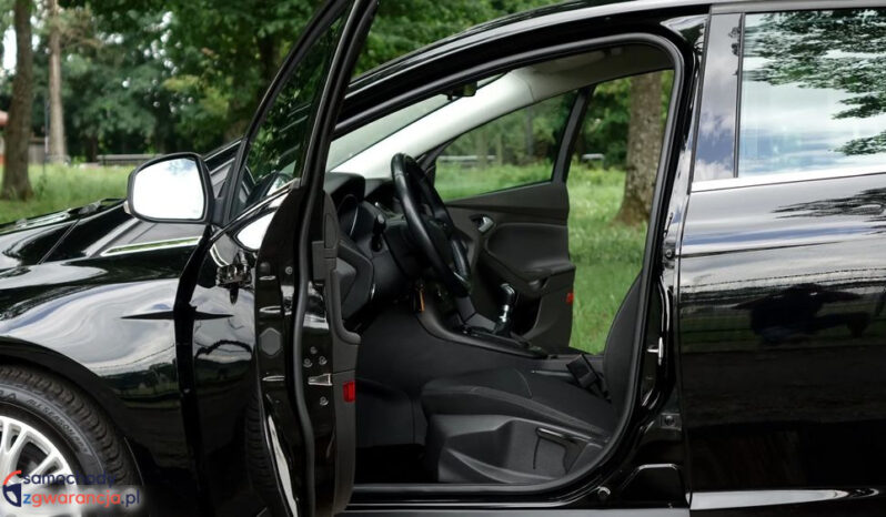 FORD Focus  | FWD (przód) | Manualna | 125 KM | Czarny full