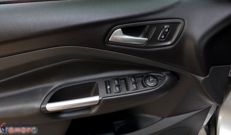 FORD Kuga  | 4×4 (stały) | Automatyczna | 140 KM | Srebrny full
