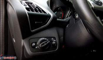 FORD Kuga  | 4×4 (stały) | Automatyczna | 140 KM | Srebrny full