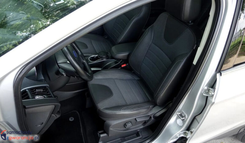 FORD Kuga  | 4×4 (stały) | Automatyczna | 140 KM | Srebrny full