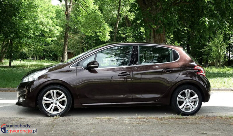 PEUGEOT 208  | FWD (przód) | Manualna | 120 KM | Brązowy full
