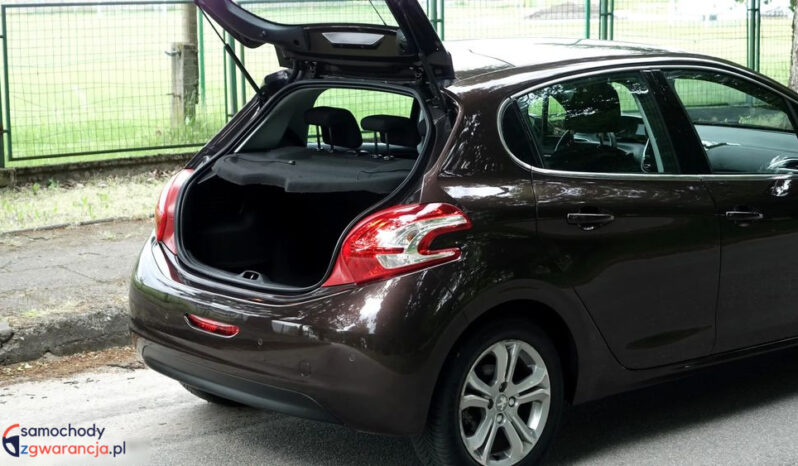 PEUGEOT 208  | FWD (przód) | Manualna | 120 KM | Brązowy full