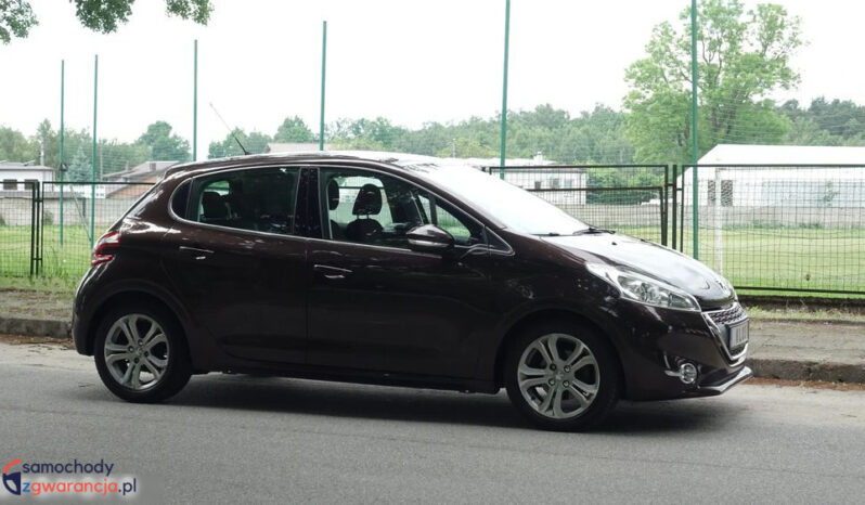 PEUGEOT 208  | FWD (przód) | Manualna | 120 KM | Brązowy full