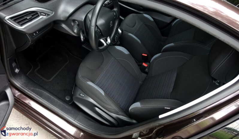 PEUGEOT 208  | FWD (przód) | Manualna | 120 KM | Brązowy full