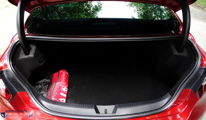 RENAULT Megane  | FWD (przód) | Automatyczna | 140 KM | Bordowy full