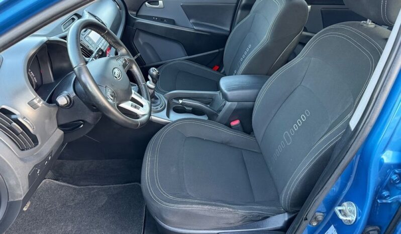KIA Sportage  | FWD (przód) | Manualna | 136 KM | Niebieski full
