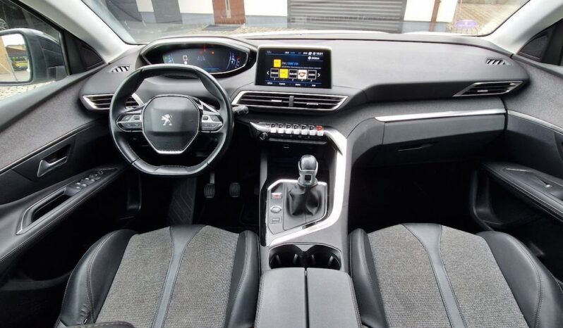 PEUGEOT 3008  | FWD (przód) | Manualna | 131 KM | Biały full