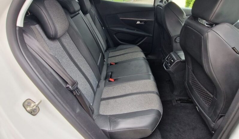 PEUGEOT 3008  | FWD (przód) | Manualna | 131 KM | Biały full