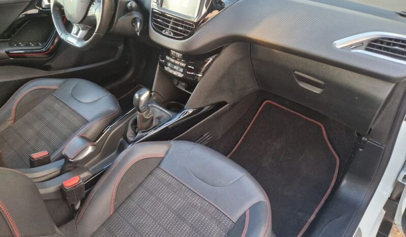 PEUGEOT 2008  | FWD (przód) | Manualna | 110 KM | Biały full