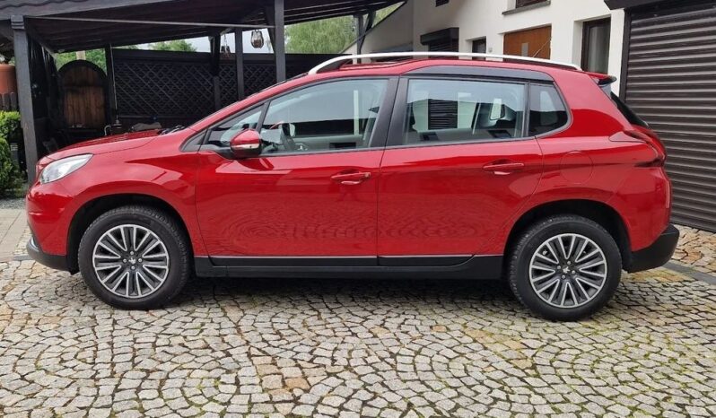 PEUGEOT 2008  | FWD (przód) | Manualna | 110 KM | Czerwony full