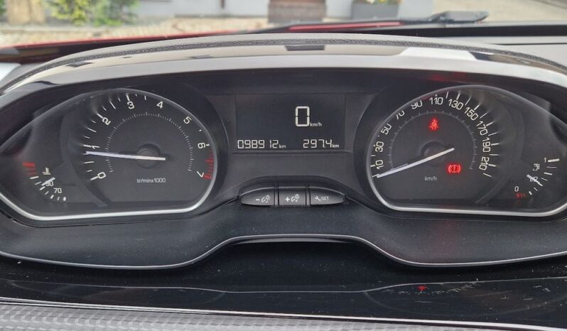 PEUGEOT 2008  | FWD (przód) | Manualna | 110 KM | Czerwony full