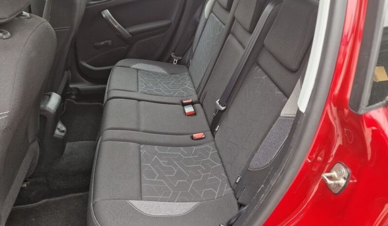 PEUGEOT 2008  | FWD (przód) | Manualna | 110 KM | Czerwony full