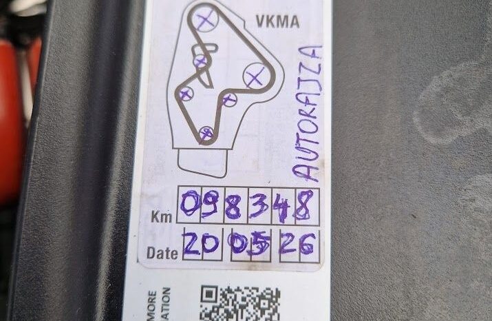 PEUGEOT 2008  | FWD (przód) | Manualna | 110 KM | Czerwony full