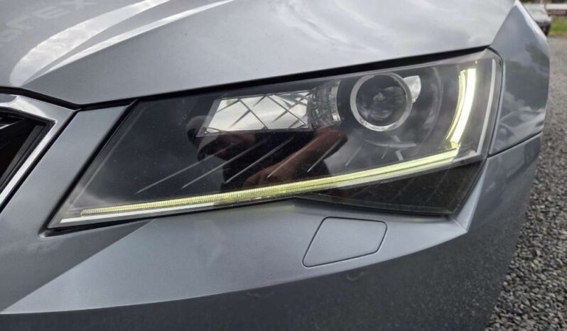 SKODA Superb  | FWD (przód) | Automatyczna | 190 KM | Szary full