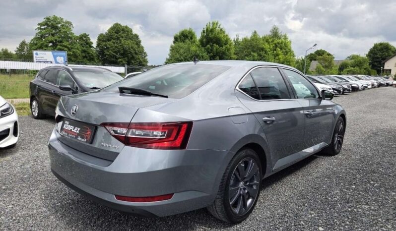 SKODA Superb  | FWD (przód) | Automatyczna | 190 KM | Szary full