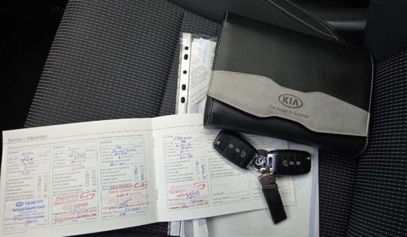 KIA Sportage  | FWD (przód) | Manualna | 132 KM | Szary full