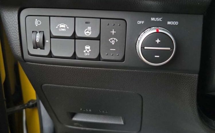 KIA Soul  | FWD (przód) | Automatyczna | 128 KM | Żółty full