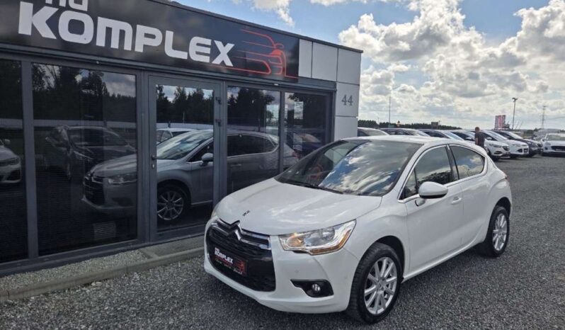 Citroen Ds4  | Fwd (Przód) | Manualna | 120 Km | Biały