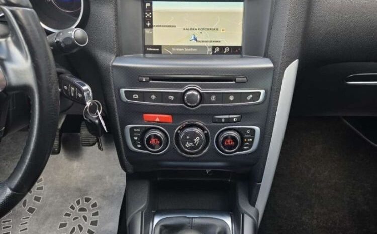 CITROEN DS4  | FWD (przód) | Manualna | 120 KM | Biały full