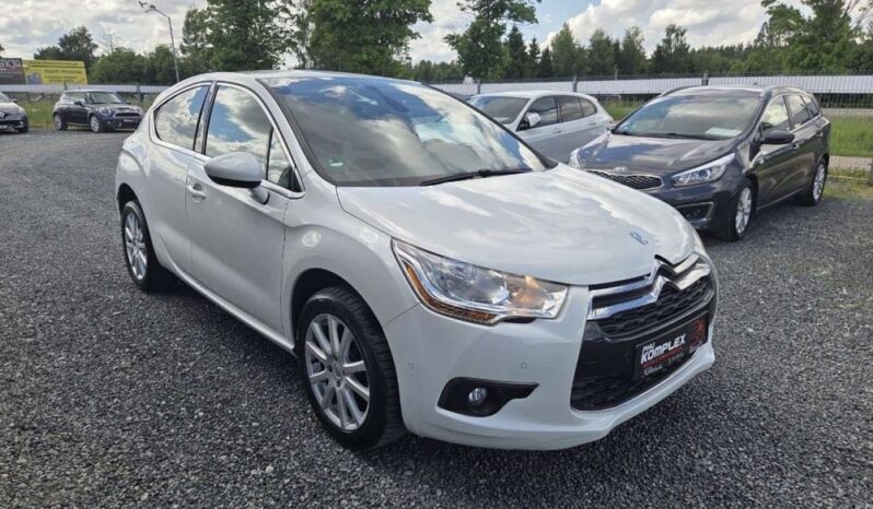 CITROEN DS4  | FWD (przód) | Manualna | 120 KM | Biały full