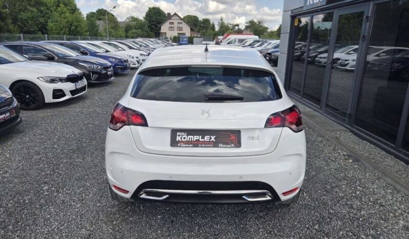CITROEN DS4  | FWD (przód) | Manualna | 120 KM | Biały full