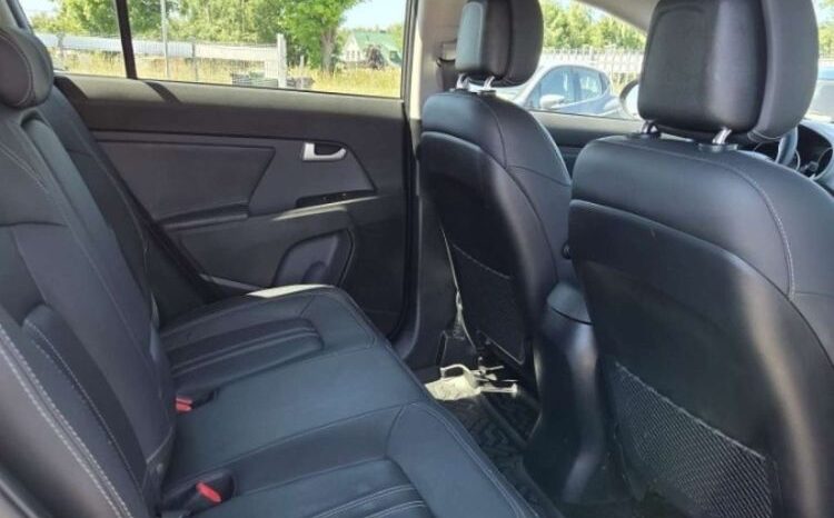 KIA Sportage  | 4×4 (doł. automatycznie) | Automatyczna | 184 KM | Szary full