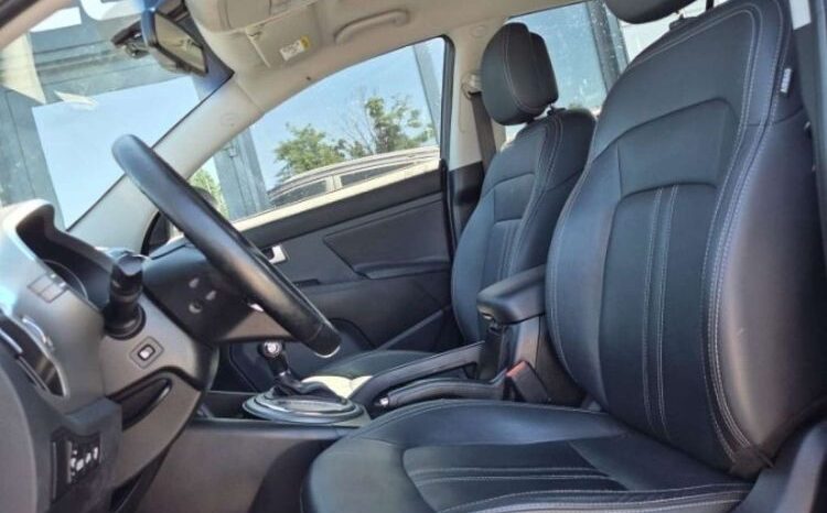 KIA Sportage  | 4×4 (doł. automatycznie) | Automatyczna | 184 KM | Szary full