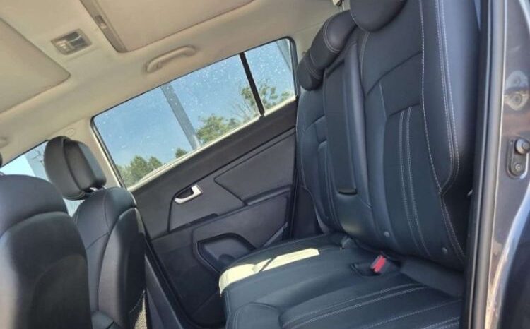 KIA Sportage  | 4×4 (doł. automatycznie) | Automatyczna | 184 KM | Szary full
