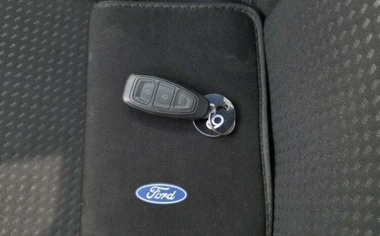FORD Focus  | FWD (przód) | Manualna | 95 KM | Czarny full