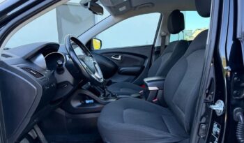HYUNDAI ix35  | FWD (przód) | Manualna | 116 KM | Czarny full