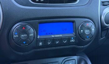 HYUNDAI ix35  | FWD (przód) | Manualna | 116 KM | Czarny full