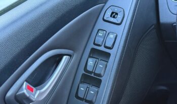 HYUNDAI ix35  | FWD (przód) | Manualna | 116 KM | Czarny full