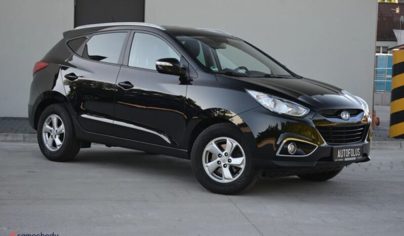 HYUNDAI ix35  | FWD (przód) | Manualna | 116 KM | Czarny full