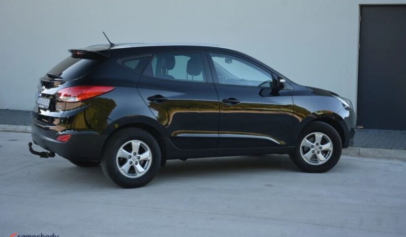 HYUNDAI ix35  | FWD (przód) | Manualna | 116 KM | Czarny full