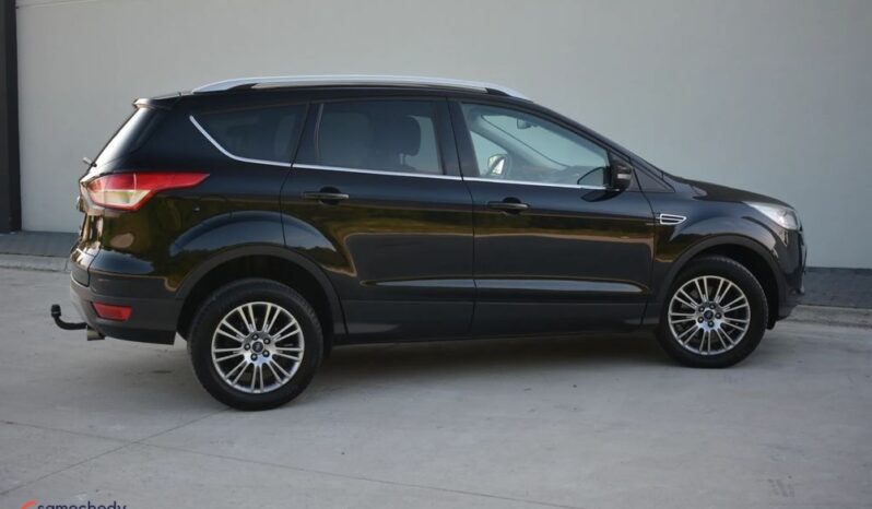FORD Kuga  | 4×4 (doł. automatycznie) | Manualna | 140 KM | Czarny full