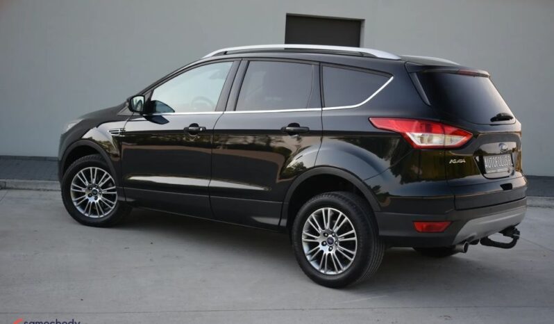 FORD Kuga  | 4×4 (doł. automatycznie) | Manualna | 140 KM | Czarny full