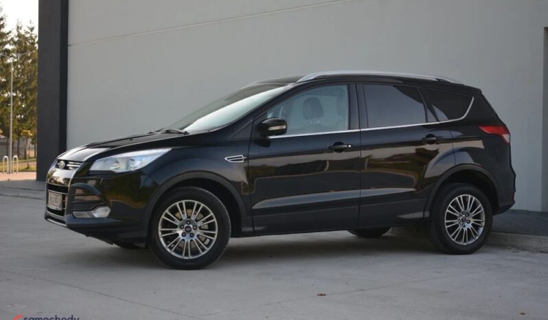 FORD Kuga  | 4×4 (doł. automatycznie) | Manualna | 140 KM | Czarny full