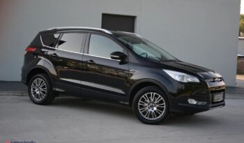FORD Kuga  | 4×4 (doł. automatycznie) | Manualna | 140 KM | Czarny full
