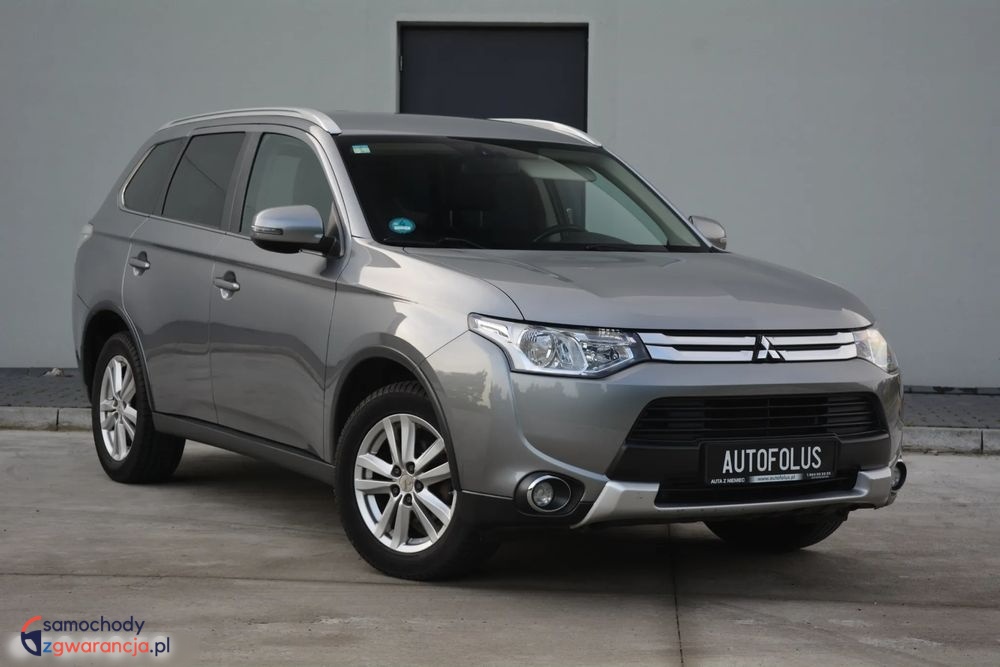 Mitsubishi Outlander  | 4X4 (Doł. Automatycznie) | Automatyczna | 150 Km | Szary