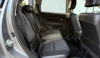 MITSUBISHI Outlander  | 4×4 (doł. automatycznie) | Automatyczna | 150 KM | Szary full