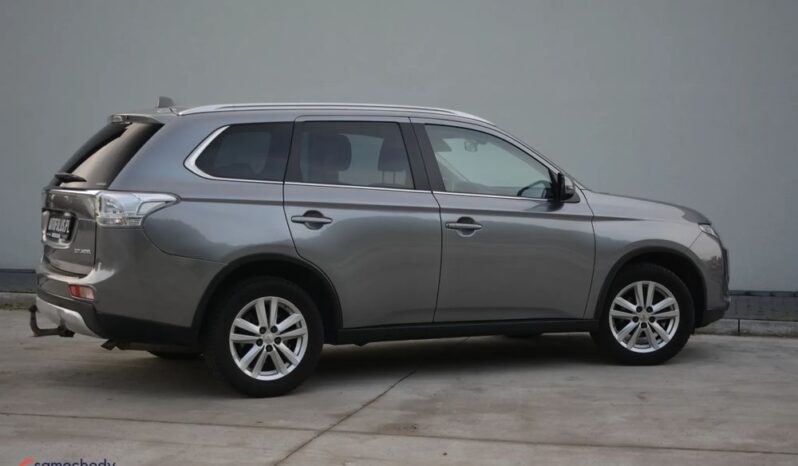 MITSUBISHI Outlander  | 4×4 (doł. automatycznie) | Automatyczna | 150 KM | Szary full