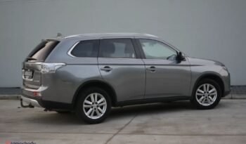MITSUBISHI Outlander  | 4×4 (doł. automatycznie) | Automatyczna | 150 KM | Szary full