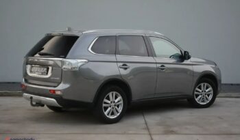 MITSUBISHI Outlander  | 4×4 (doł. automatycznie) | Automatyczna | 150 KM | Szary full