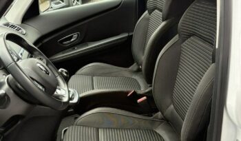 Renault Scenic | FWD (przód) | Manualna | 140 KM | Biały full