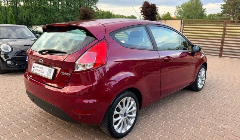 FORD Fiesta  | FWD (przód) | Manualna | 82 KM | Bordowy full