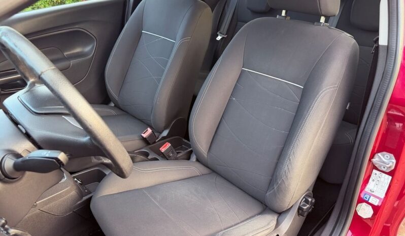 FORD Fiesta  | FWD (przód) | Manualna | 82 KM | Bordowy full