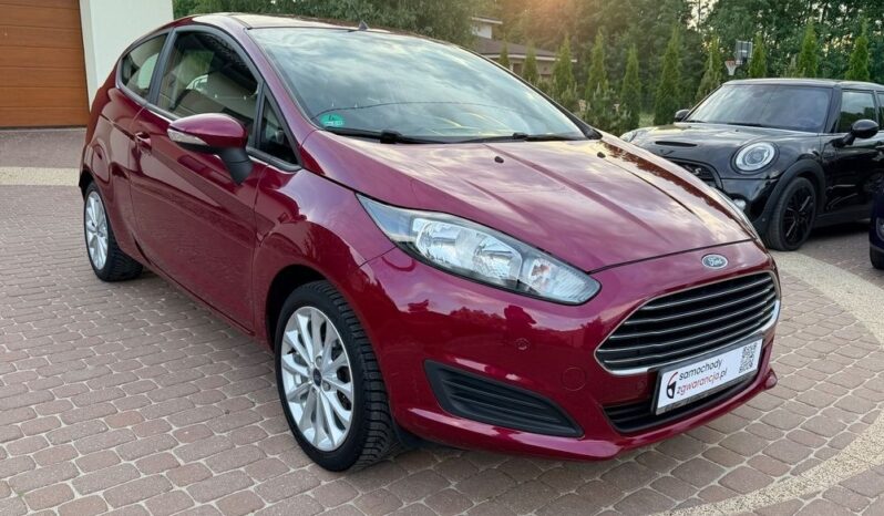 FORD Fiesta  | FWD (przód) | Manualna | 82 KM | Bordowy full